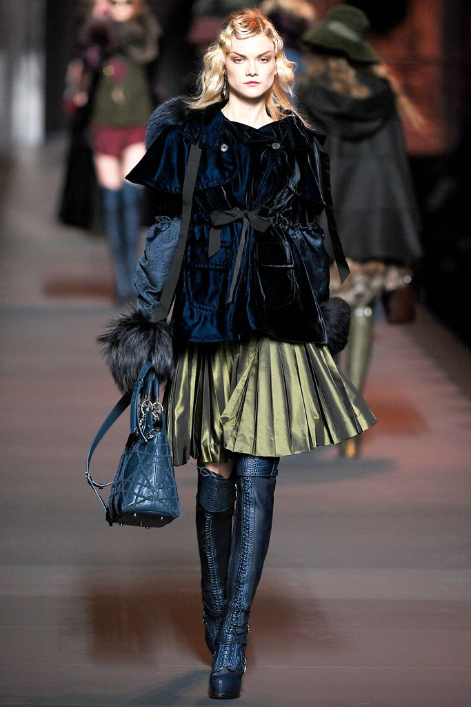 Christian Dior F/W 11 Look 26