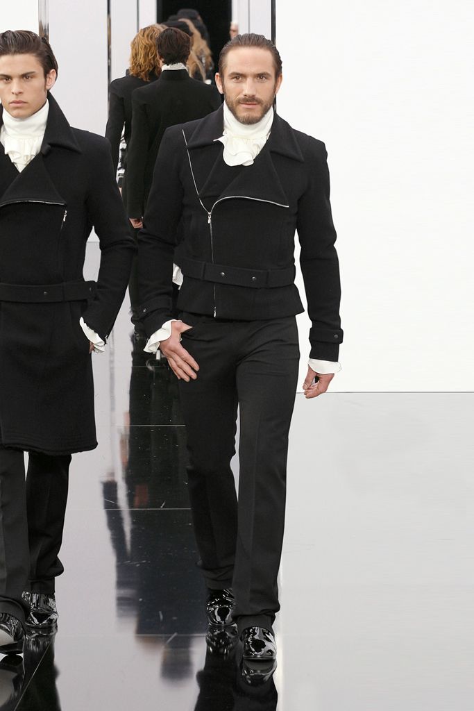 Chanel F/W 09 Look 435
