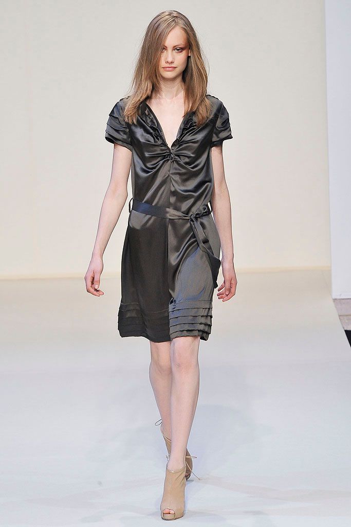 Collette Dinnigan S/S 09 Look 51