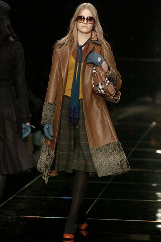 Burberry F/W 05 Look 91