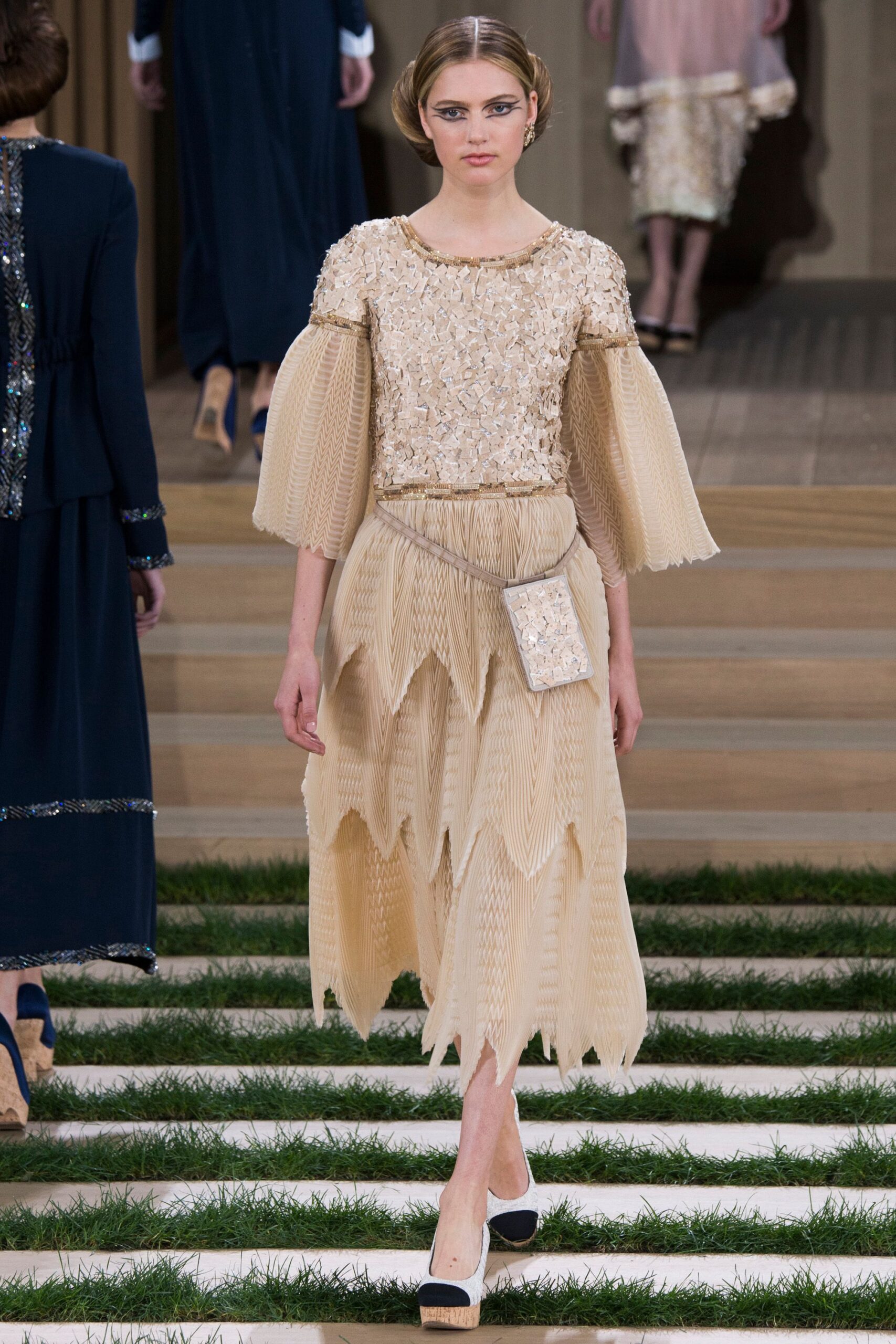 Chanel S/S 16 Couture Look 489