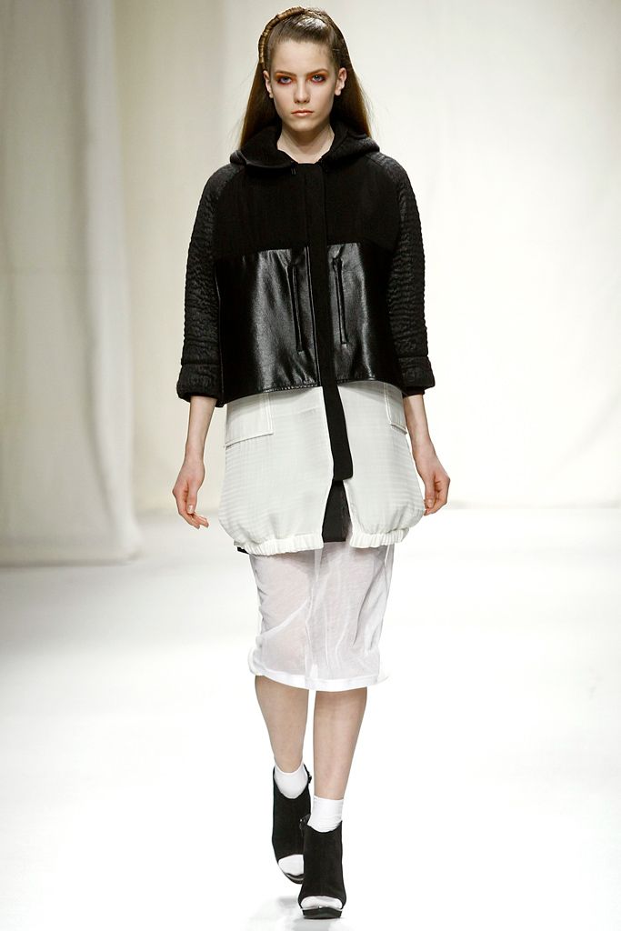 Commuun Fall 2011 Ready-to-Wear
