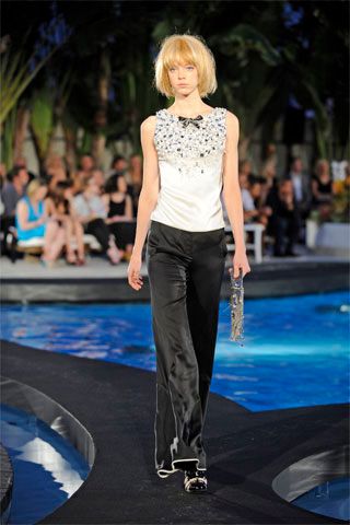Chanel Resort 09 Look 290
