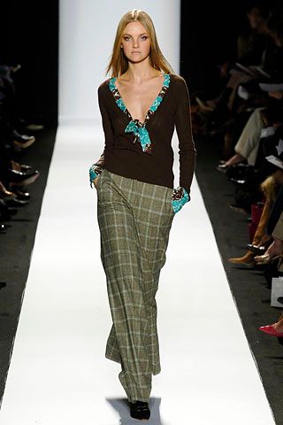 Carolina Herrera F/W 06 Look 55