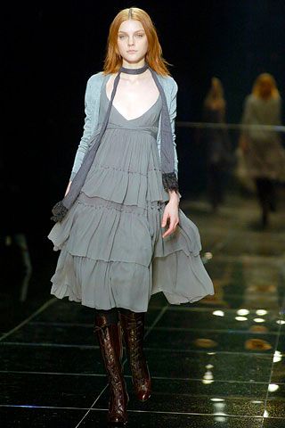 Burberry F/W 05 Look 221