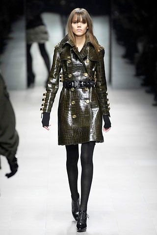 Burberry F/W 07 Look 21