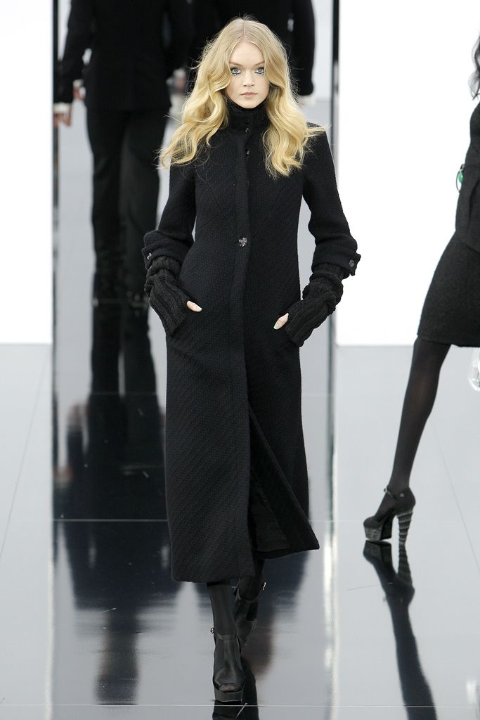 Chanel F/W 09 Look 82