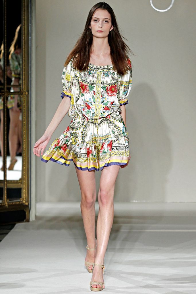Collette Dinnigan S/S 11 Look 131
