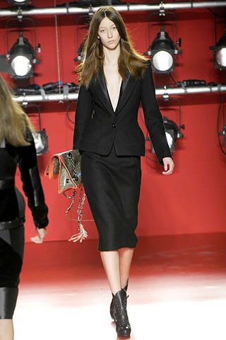 Daks by Giles Deacon F/W 07 Look 10