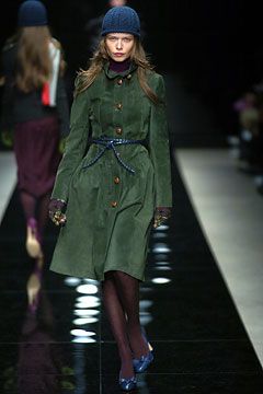 Burberry F/W 04 Look 13