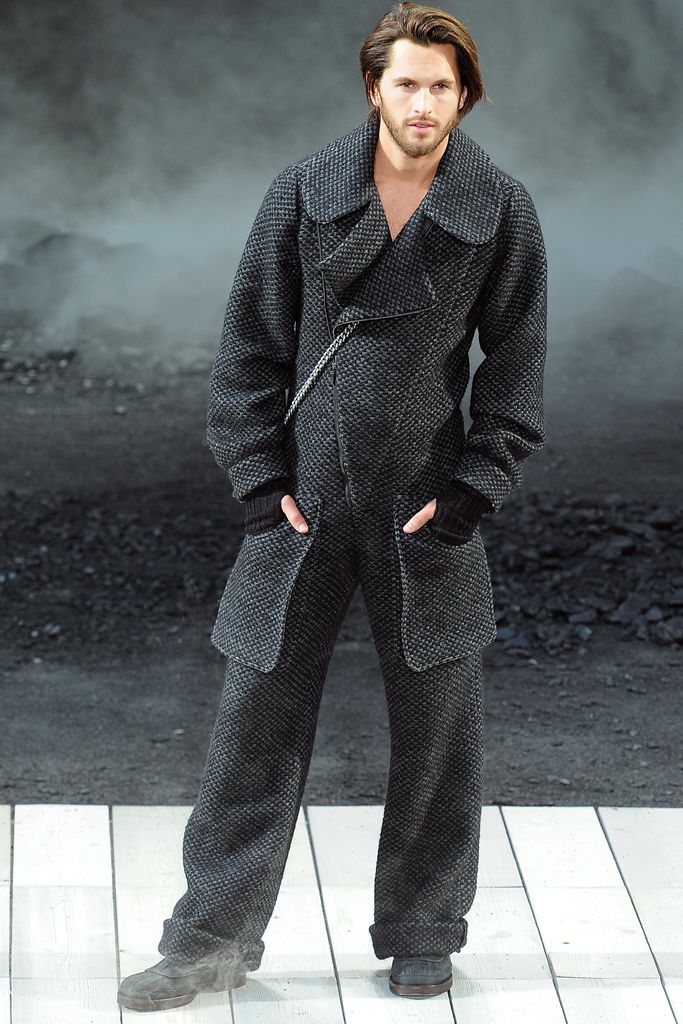 Chanel F/W 11 Look 406