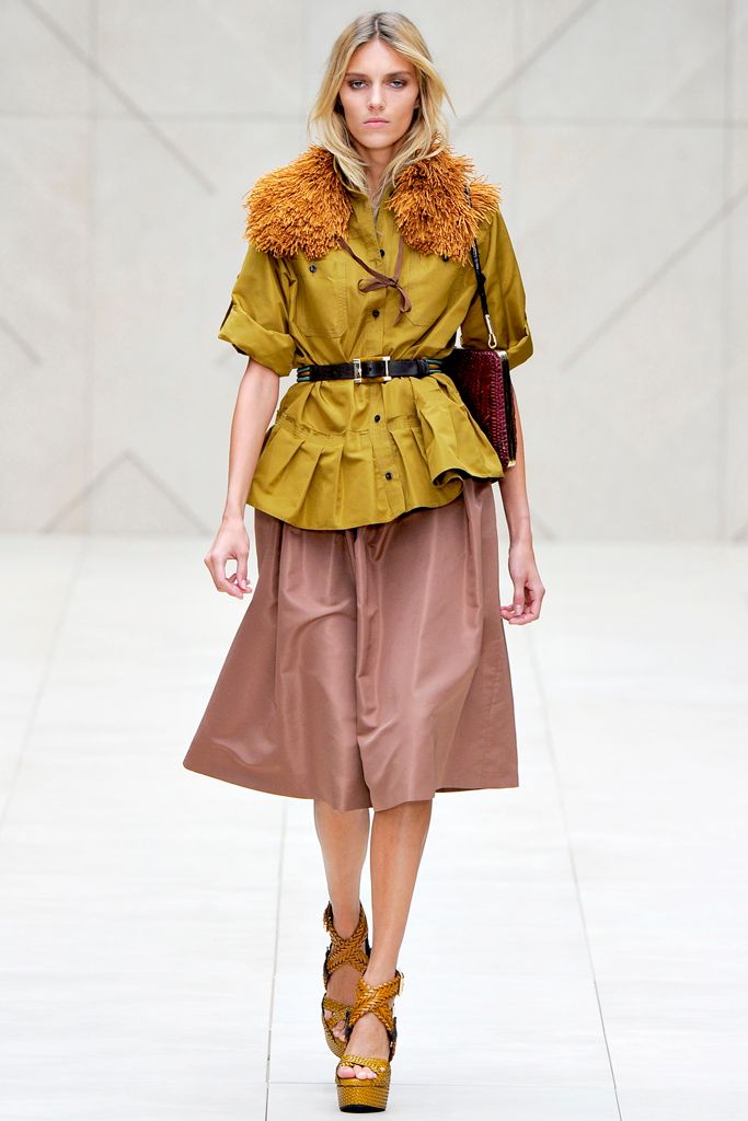 Burberry S/S 12 Look 208