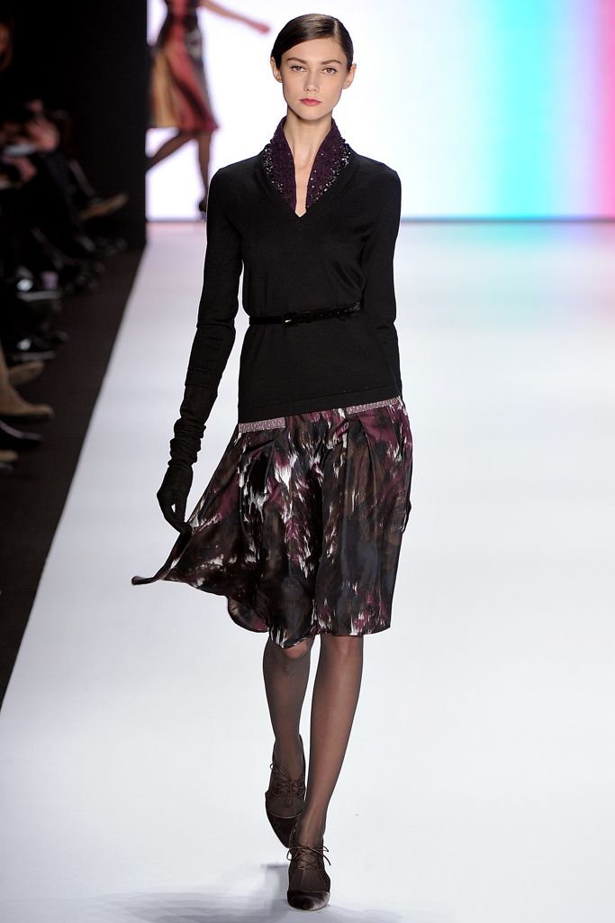 Carolina Herrera F/W 11 Look 100