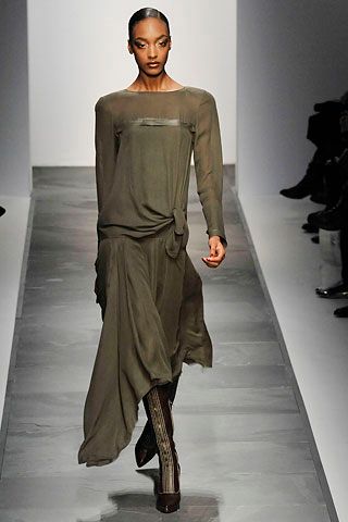 Daks by Giles Deacon F/W 08 Look 28