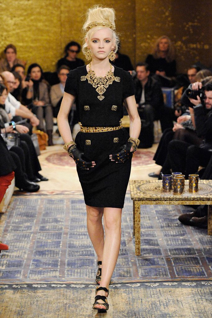 Chanel F/W 11 Look 75