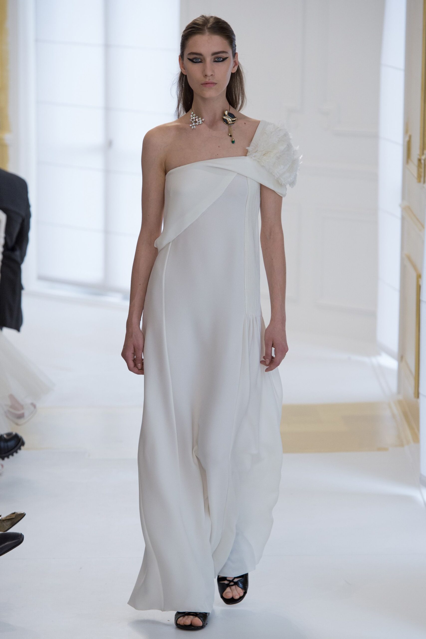 Christian Dior F/W 16 Couture Look 429