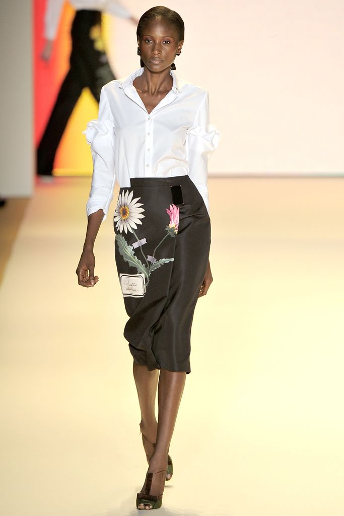 Carolina Herrera S/S 11 Look 118