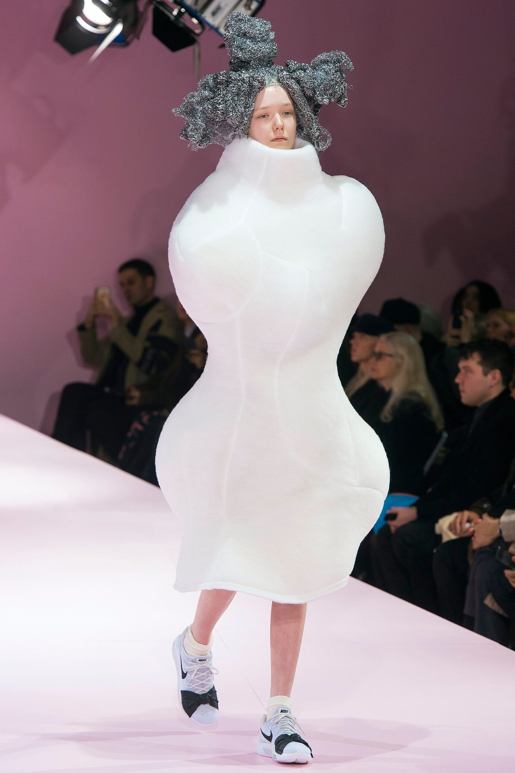 Comme des Garçons F/W 17 Look 1
