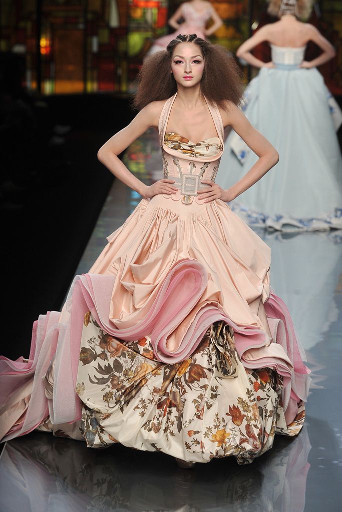 Christian Dior S/S 09 Couture Look 181
