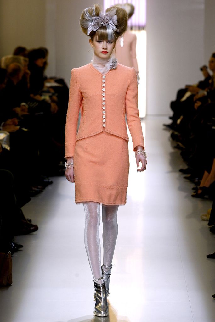 Chanel S/S 10 Couture Look 53