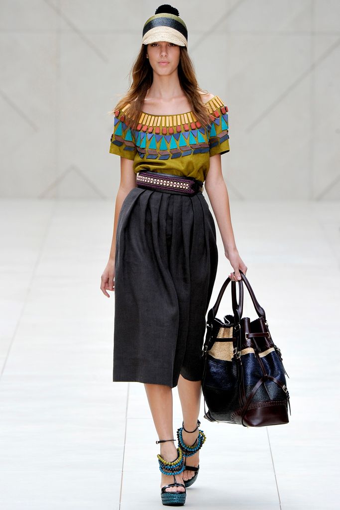 Burberry S/S 12 Look 71