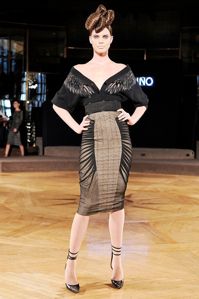 off-shoulder pleated midi dress