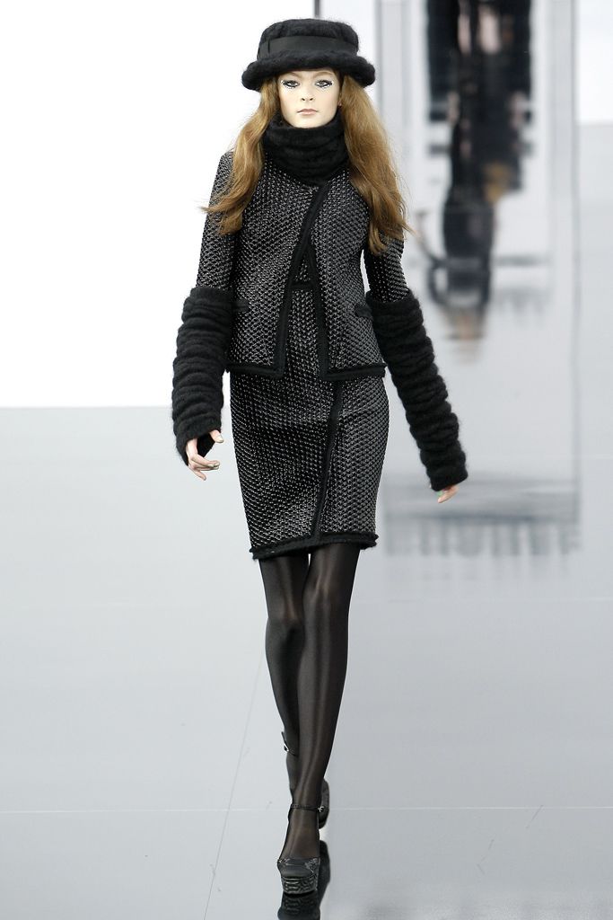Chanel F/W 09 Look 279