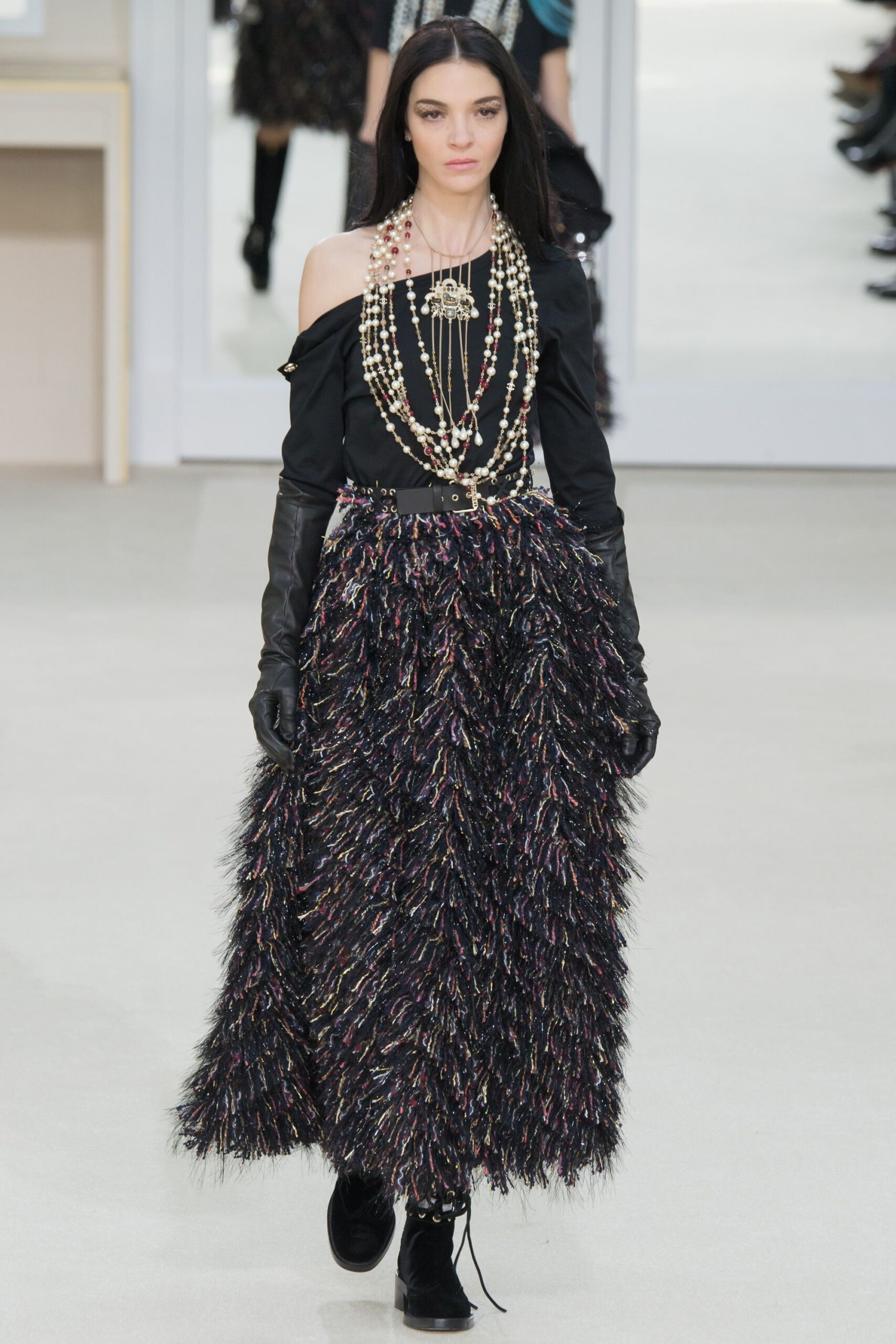 Chanel F/W 16 Look 1017
