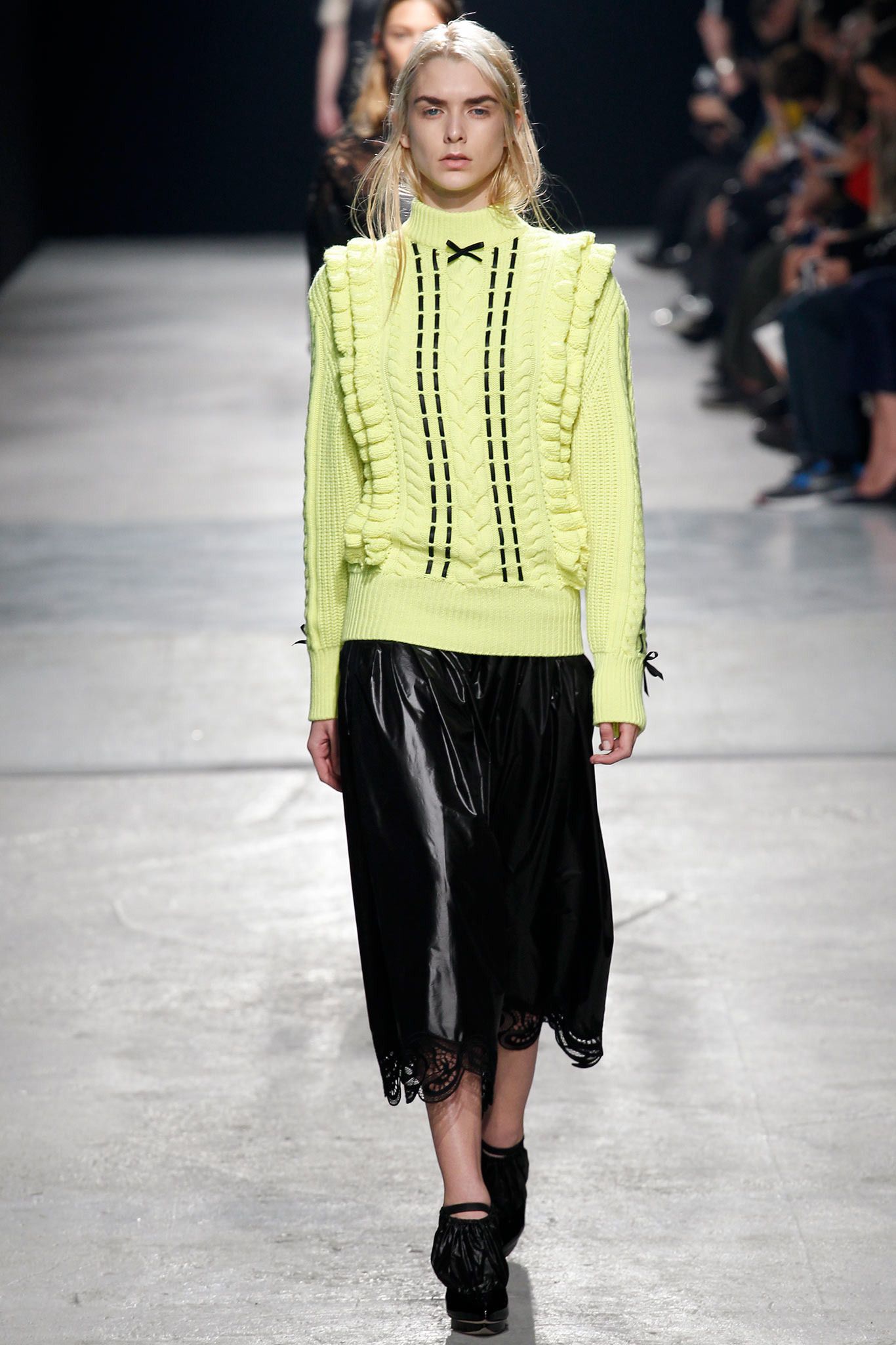 Christopher Kane F/W 14 Look 142