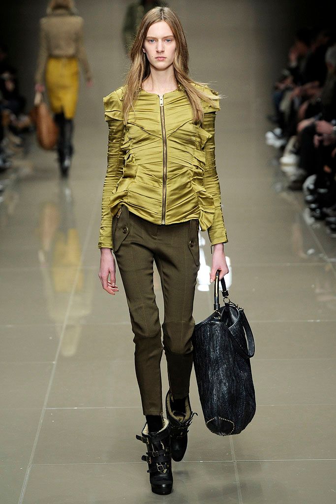 Burberry F/W 10 Look 179