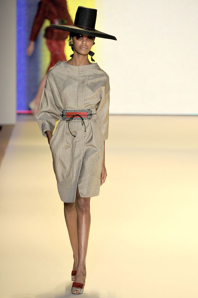 Carolina Herrera S/S 11 Look 16