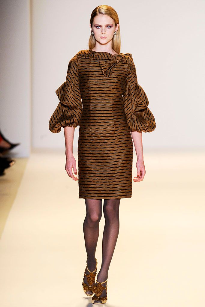 Carolina Herrera F/W 10 Look 43