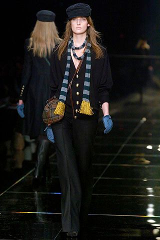 Burberry F/W 05 Look 67
