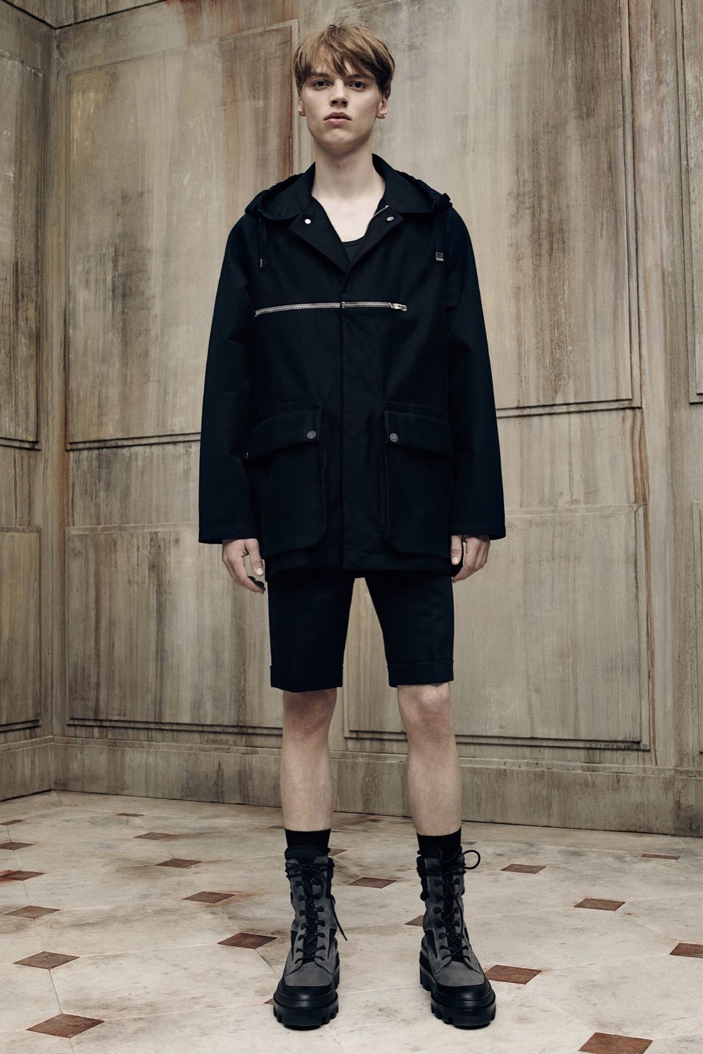 Balenciaga S/S 16 Menswear Look 140