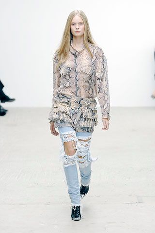 Christopher Kane S/S 08 Look 7