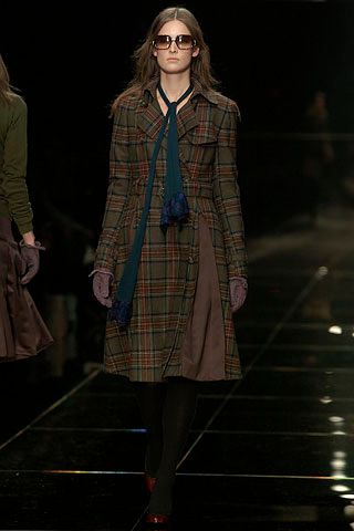 Burberry F/W 05 Look 169