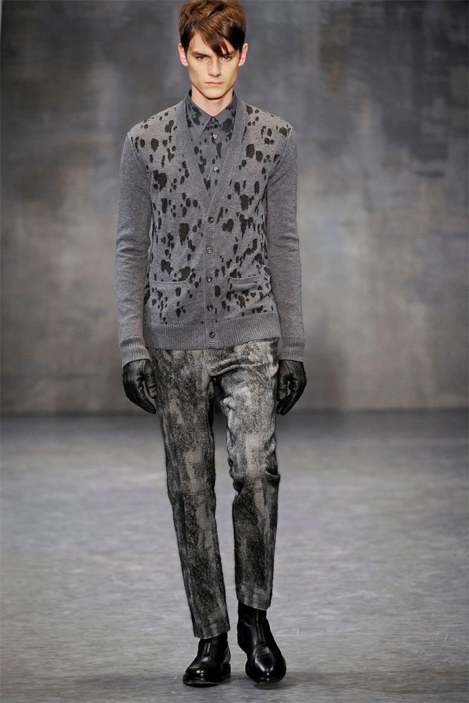 gray knit long-sleeve v-neck slim buttoned animal-print cardigan