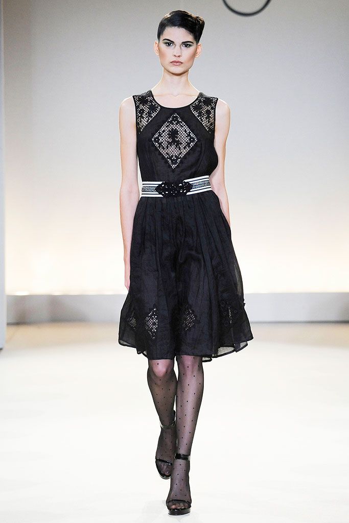 Collette Dinnigan S/S 10 Look 62