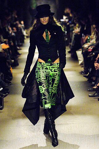 Basso & Brooke F/W 06 Look 1