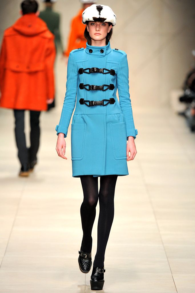 Burberry F/W 11 Look 37