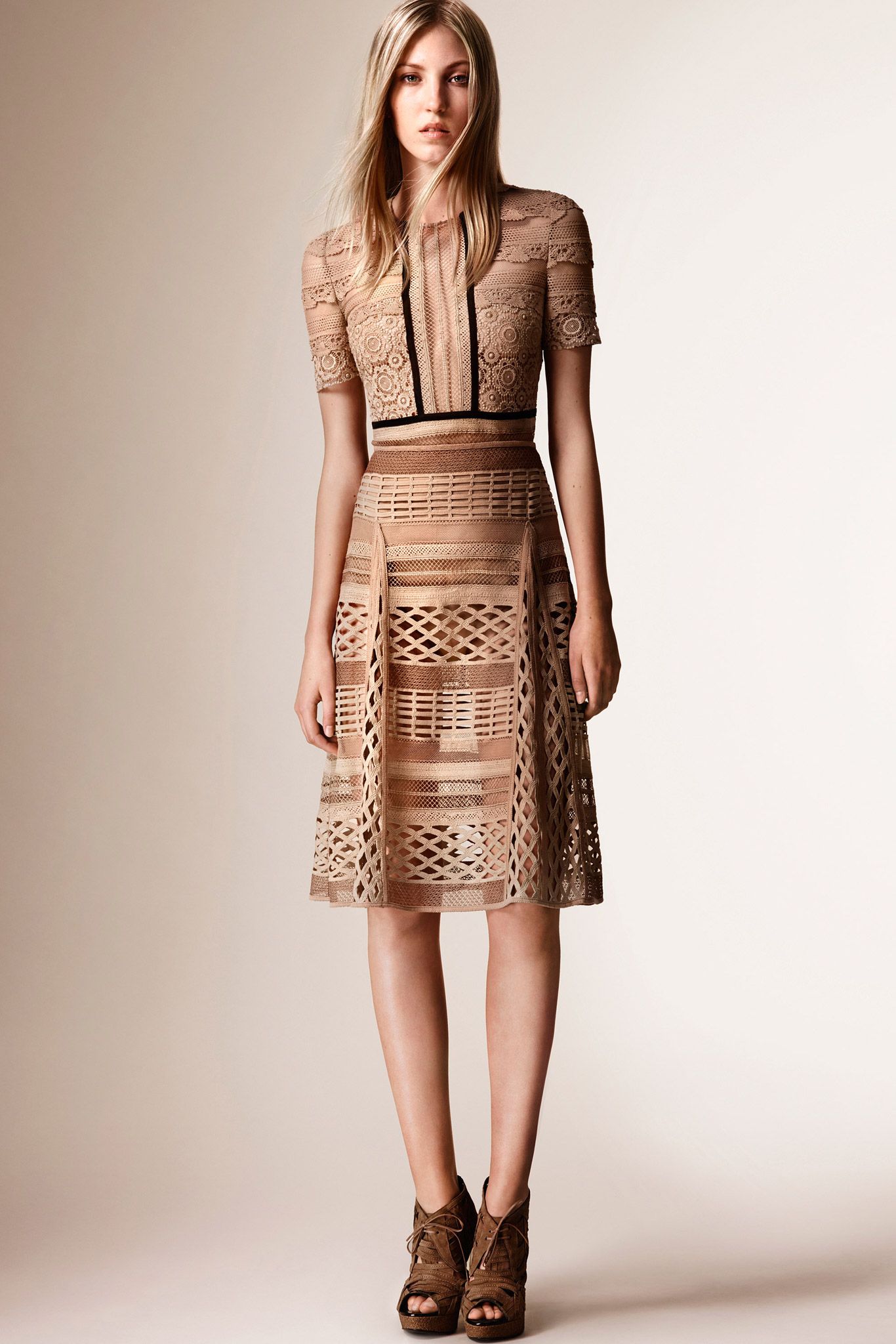 Burberry Resort 16 Look 52