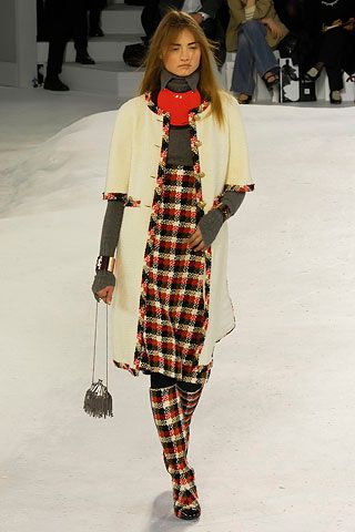 Chanel F/W 07 Look 194