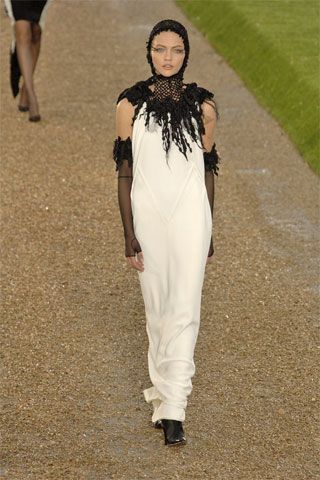 Chanel F/W 07 Couture Look 343
