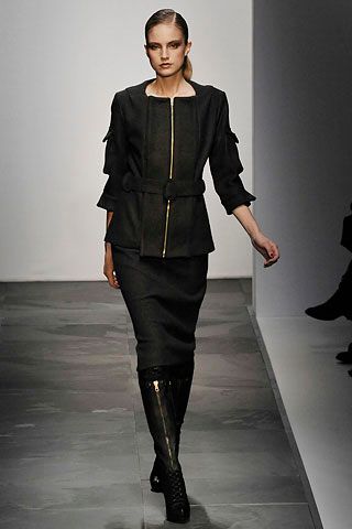 Daks by Giles Deacon F/W 08 Look 21
