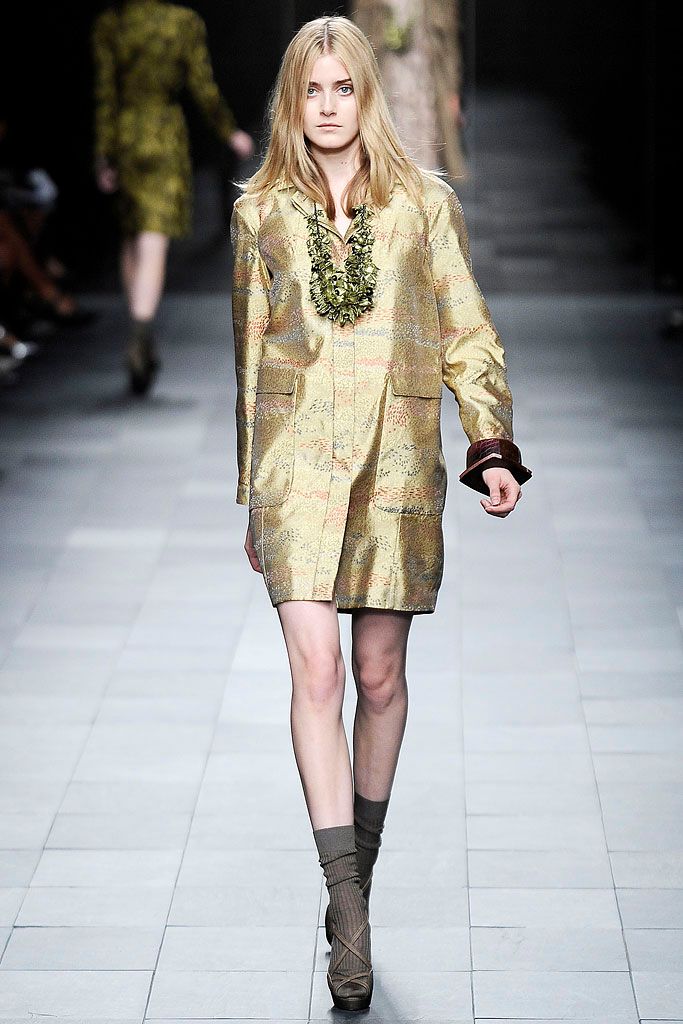 Burberry S/S 09 Look 200