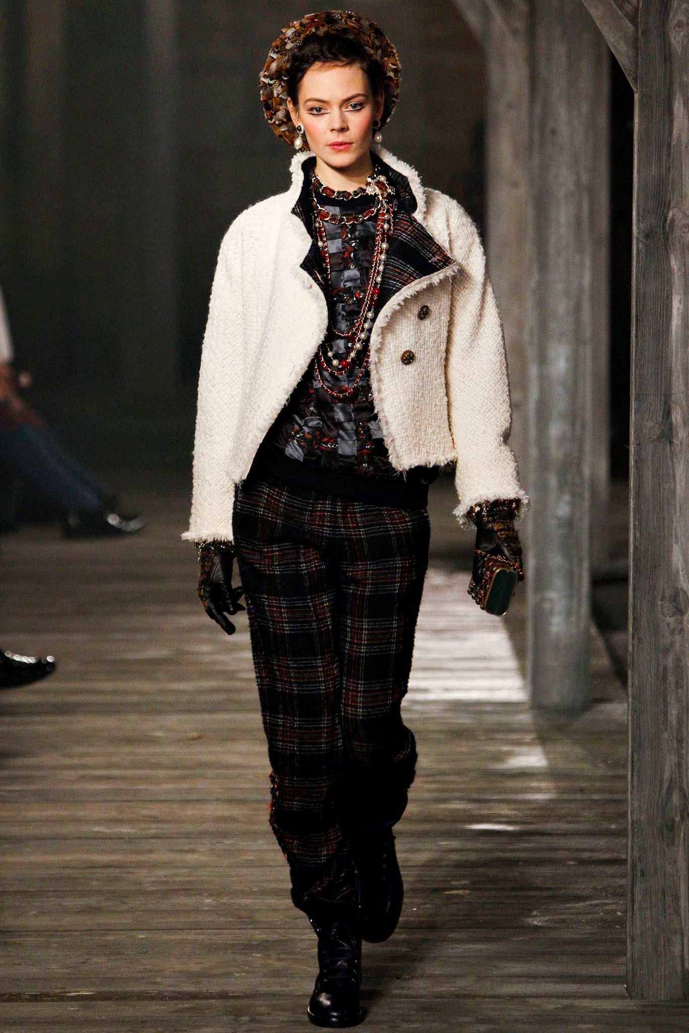 Chanel F/W 13 Look 58
