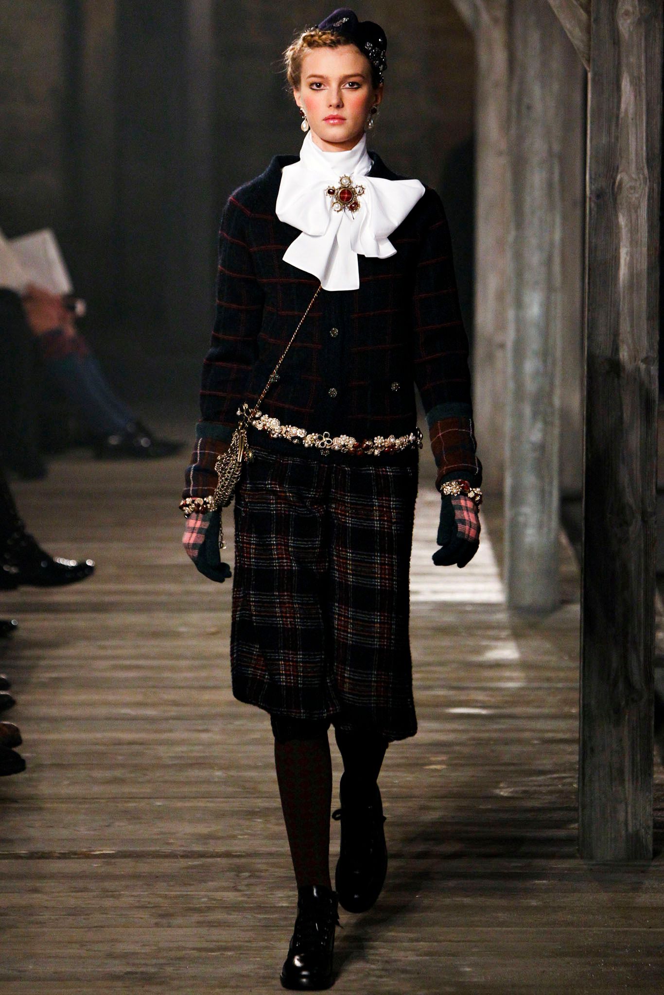 Chanel F/W 13 Look 86