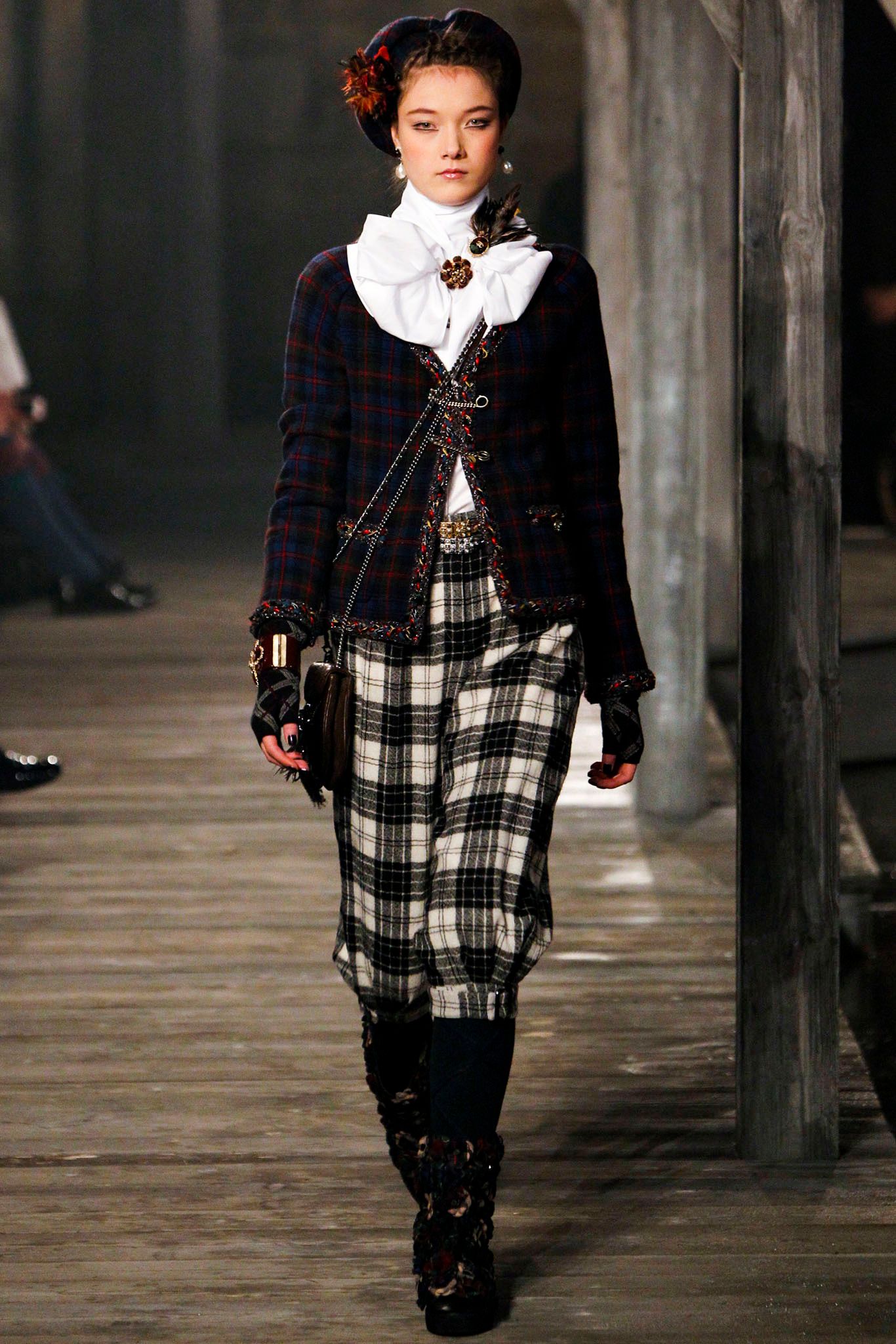 Chanel F/W 13 Look 95