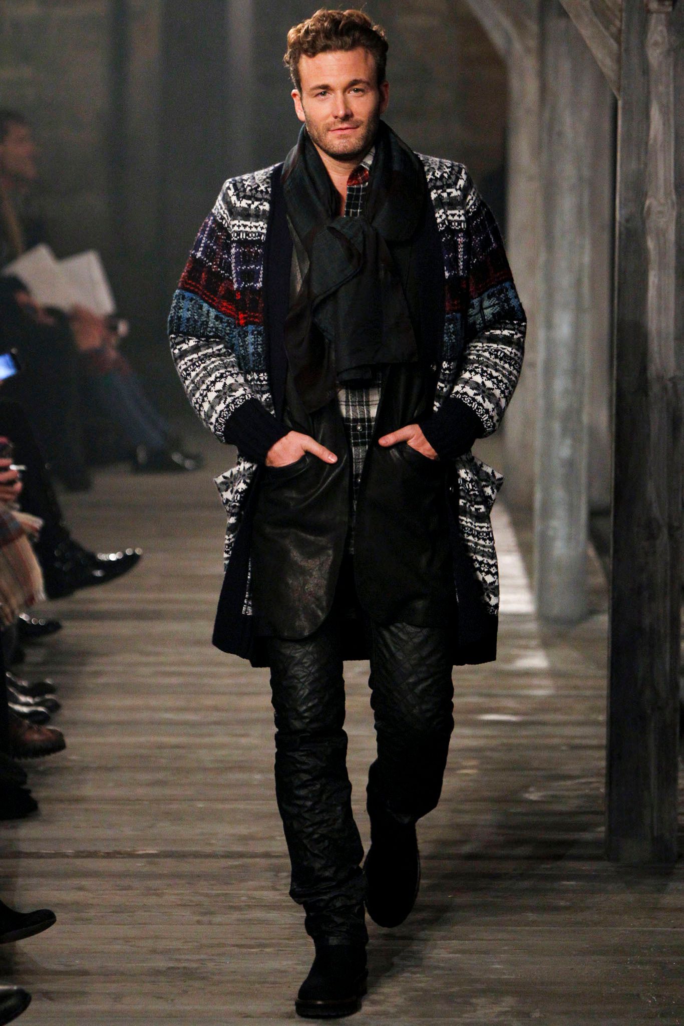 Chanel F/W 13 Look 106