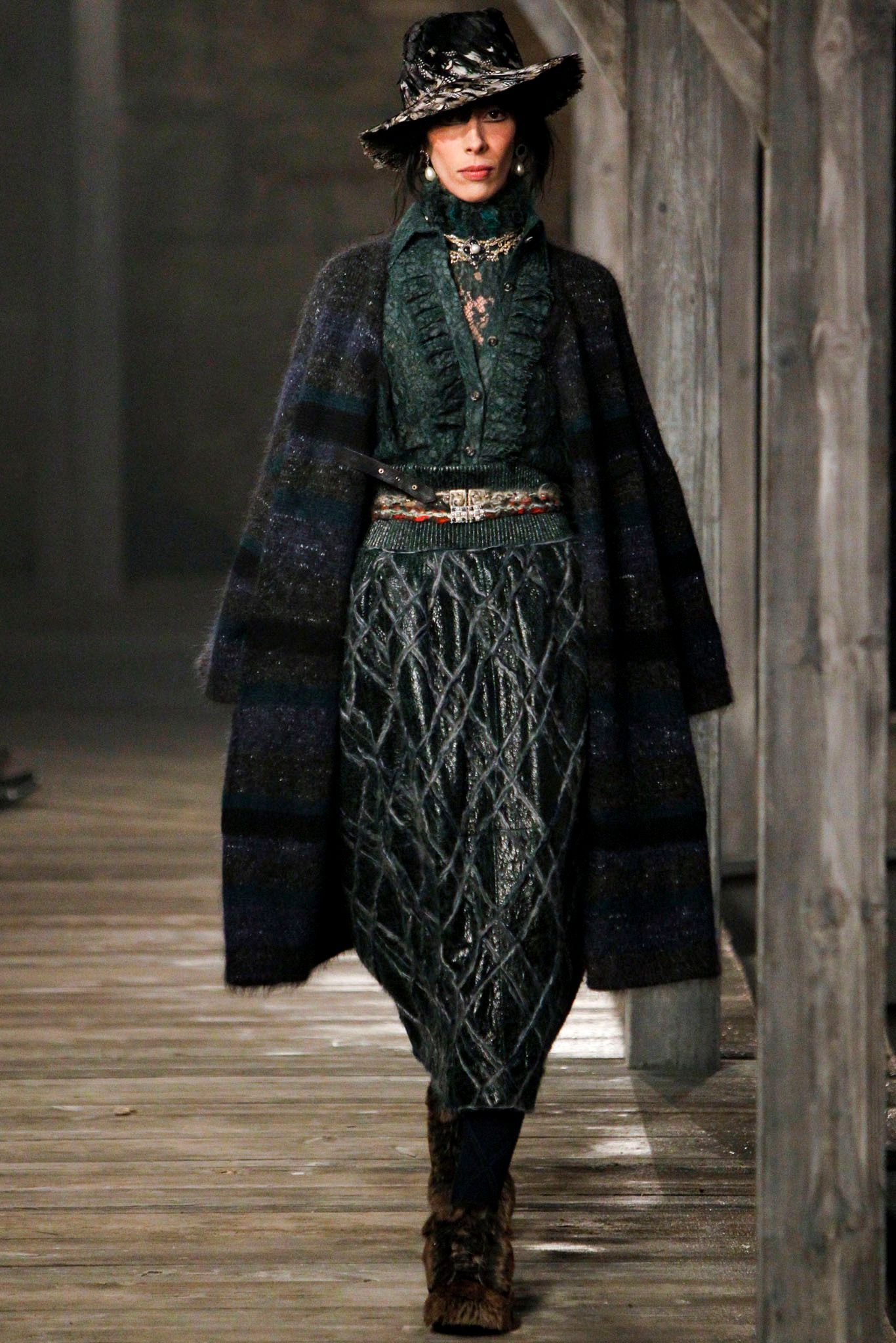 Chanel F/W 13 Look 227